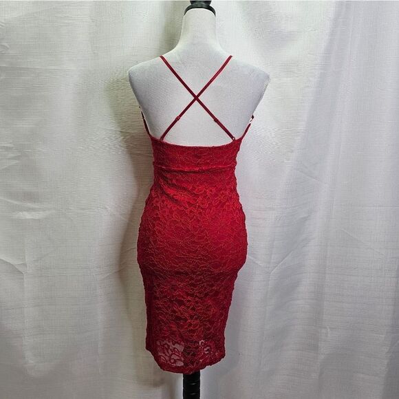 Windsor Red Lace Bodycon Dress Size Medium - Picture 8 of 8